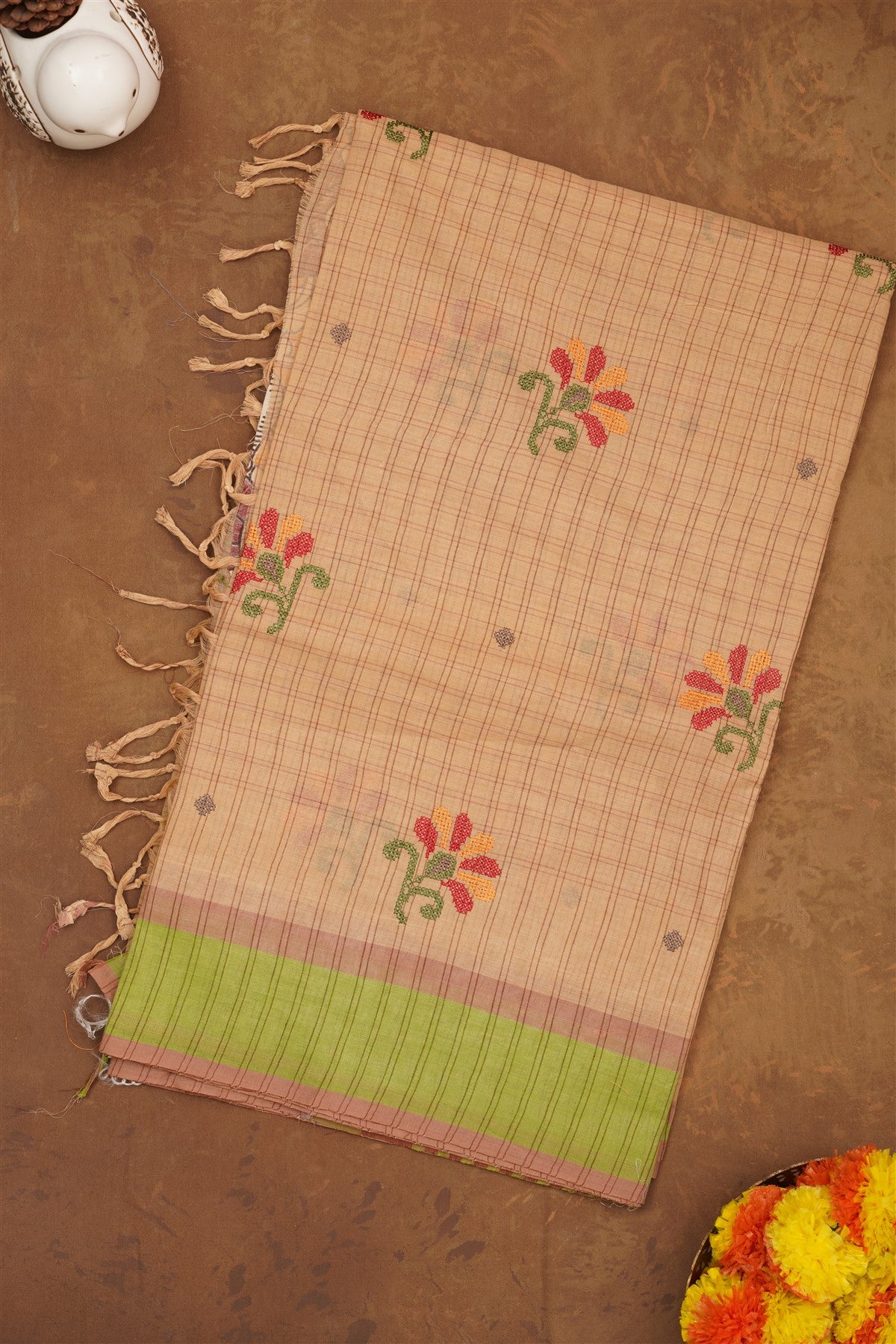 Handloom Cotton Beige Saree