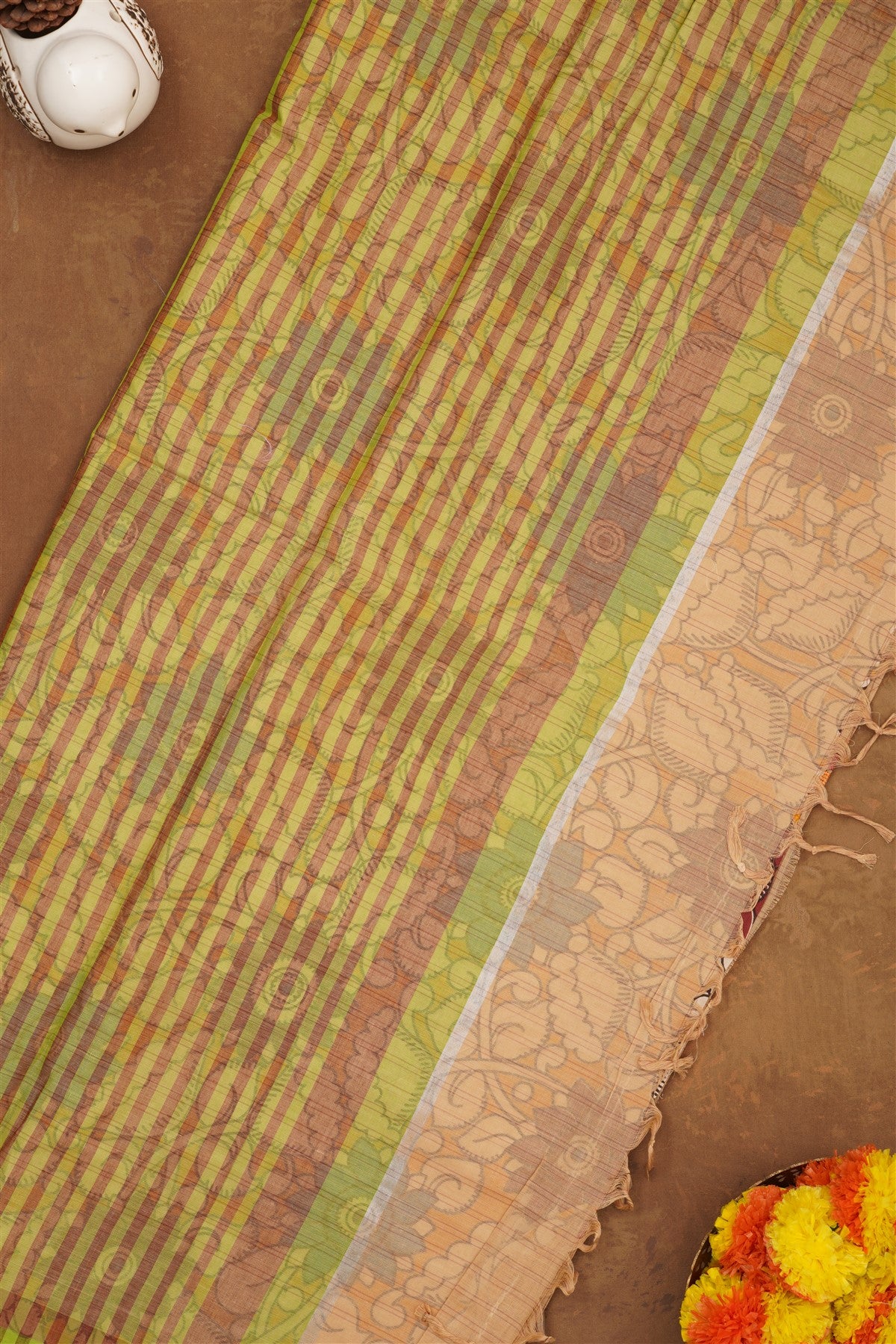 Handloom Cotton Beige Saree