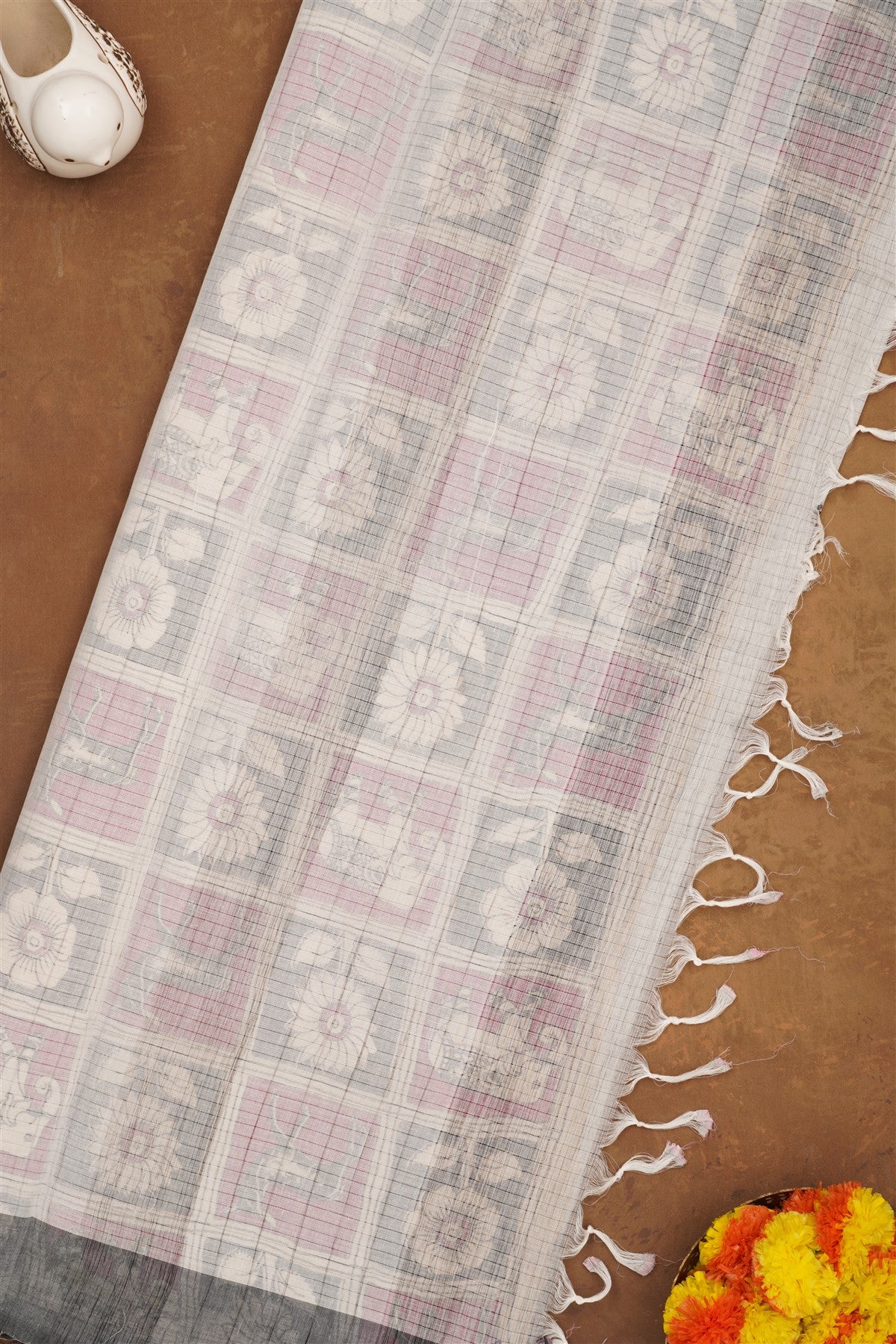 Handloom Cotton Light Grey Saree