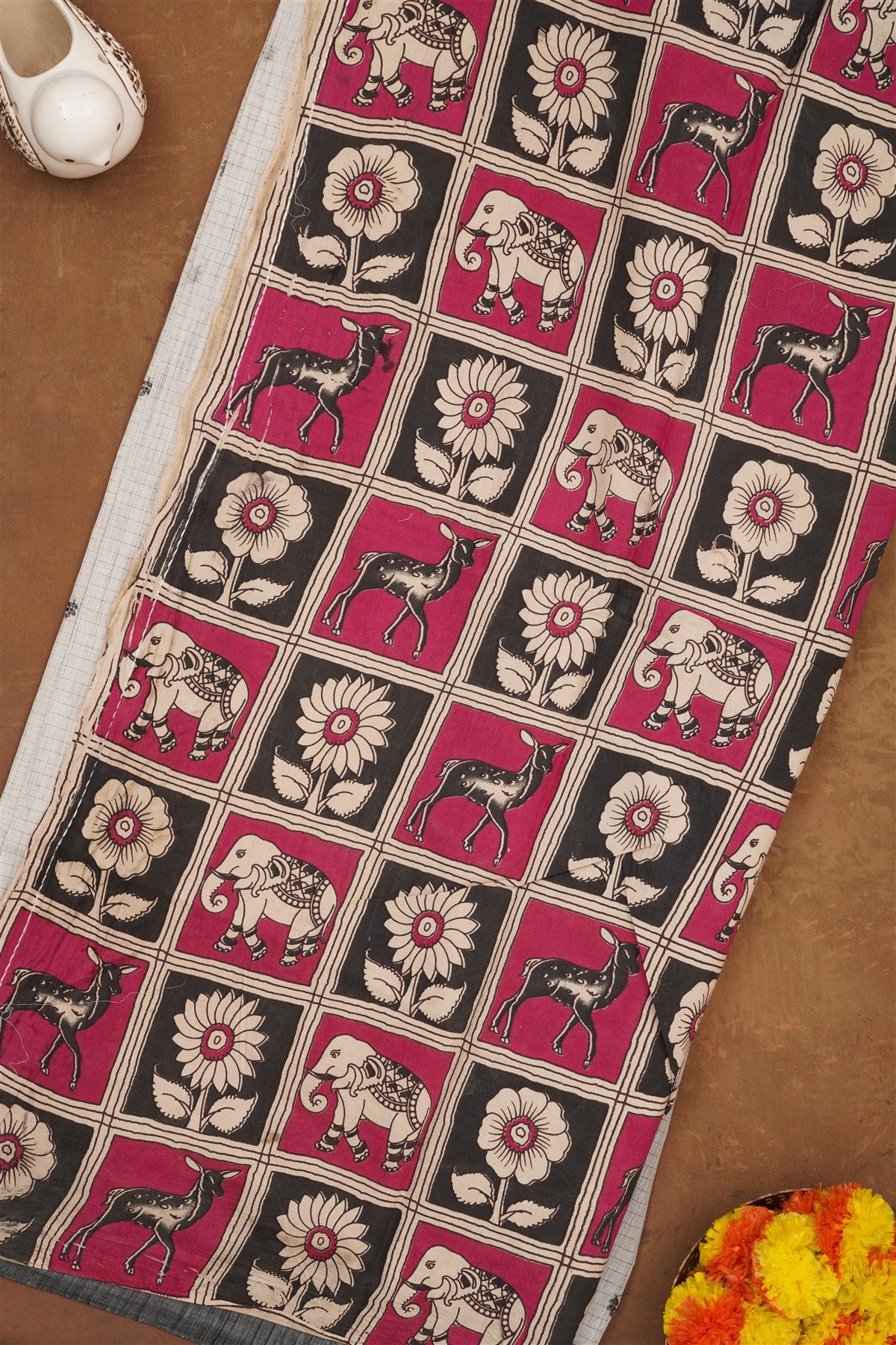 Handloom Cotton Light Grey Saree