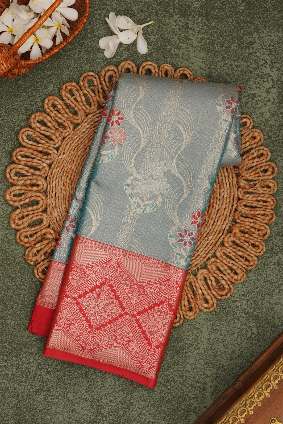Semi Pattu Silk Blend Light Green Saree