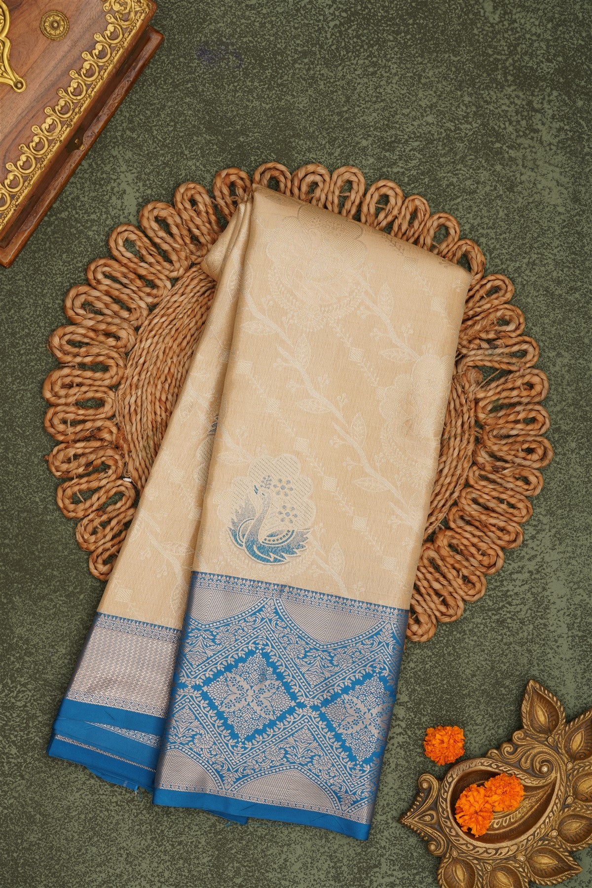 Semi Pattu Silk Blend Cream Saree
