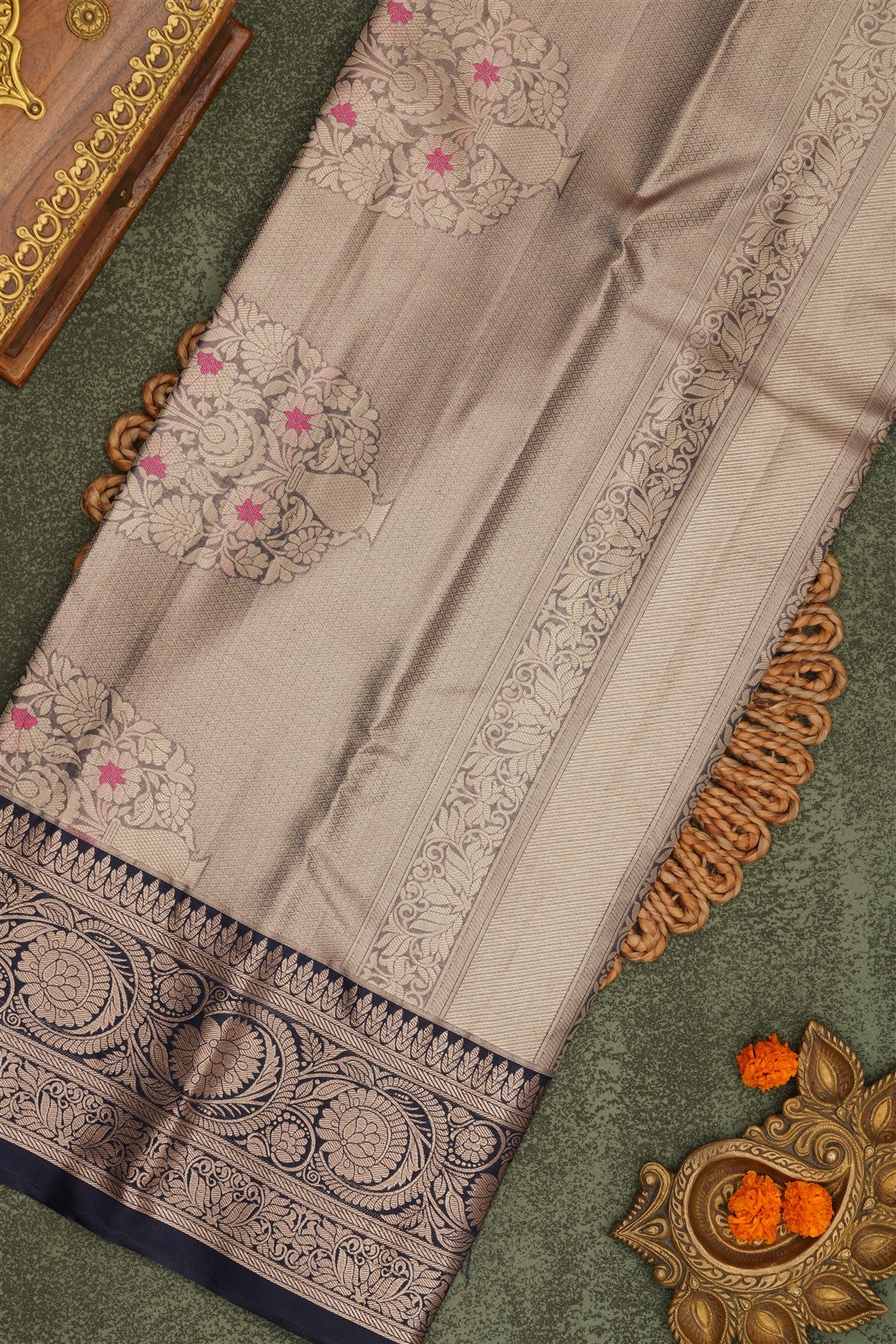 Semi Pattu Silk Blend Pink Saree