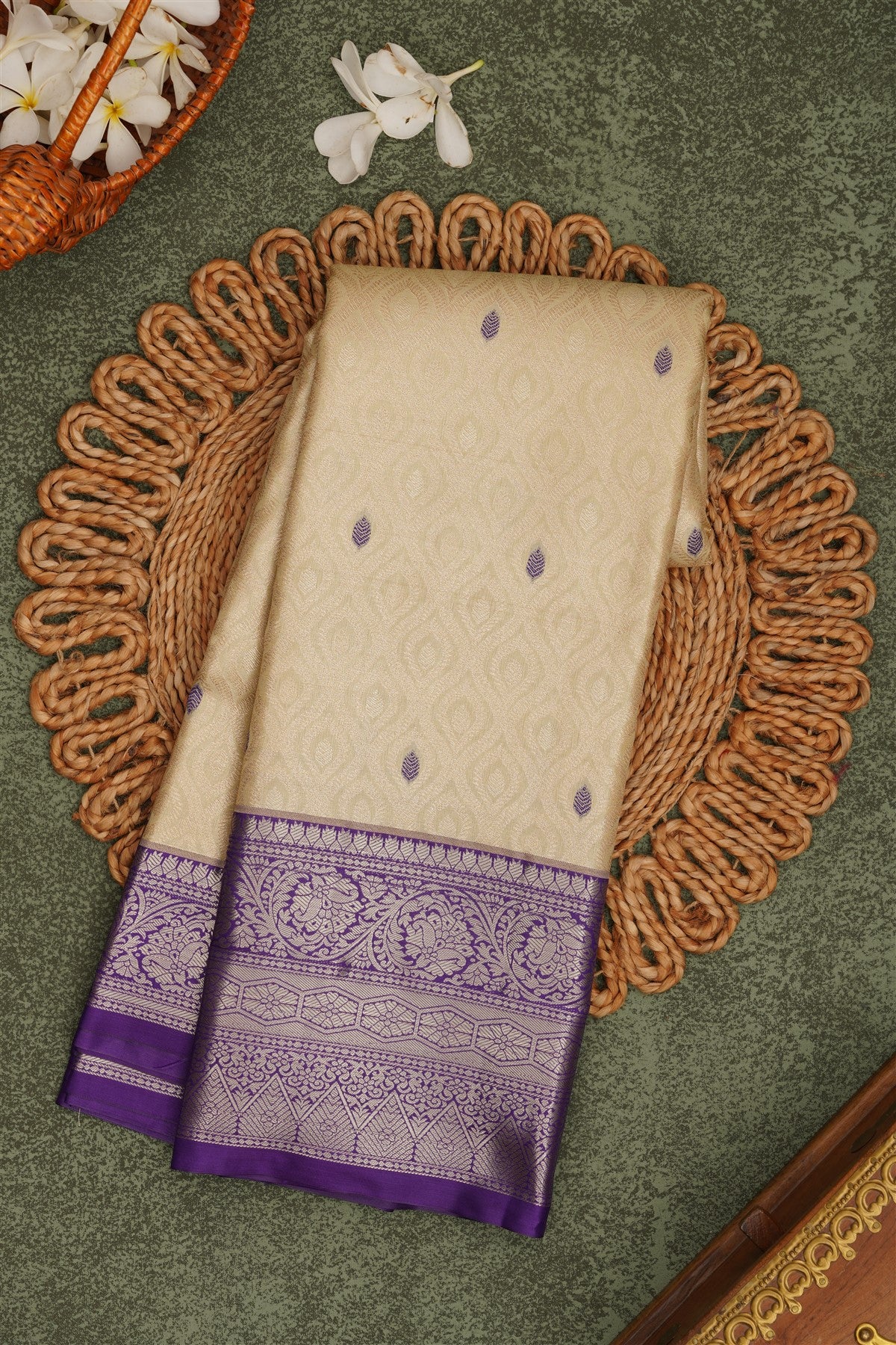 Semi Pattu Silk Blend Cream Saree