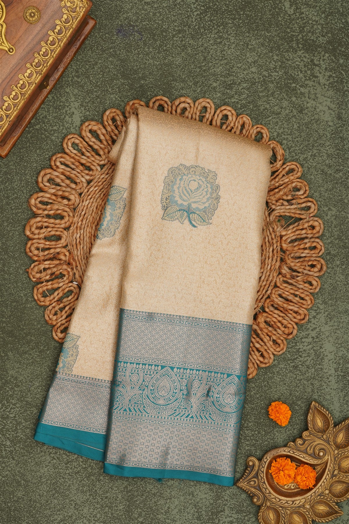Semi Pattu Silk Blend Cream Saree