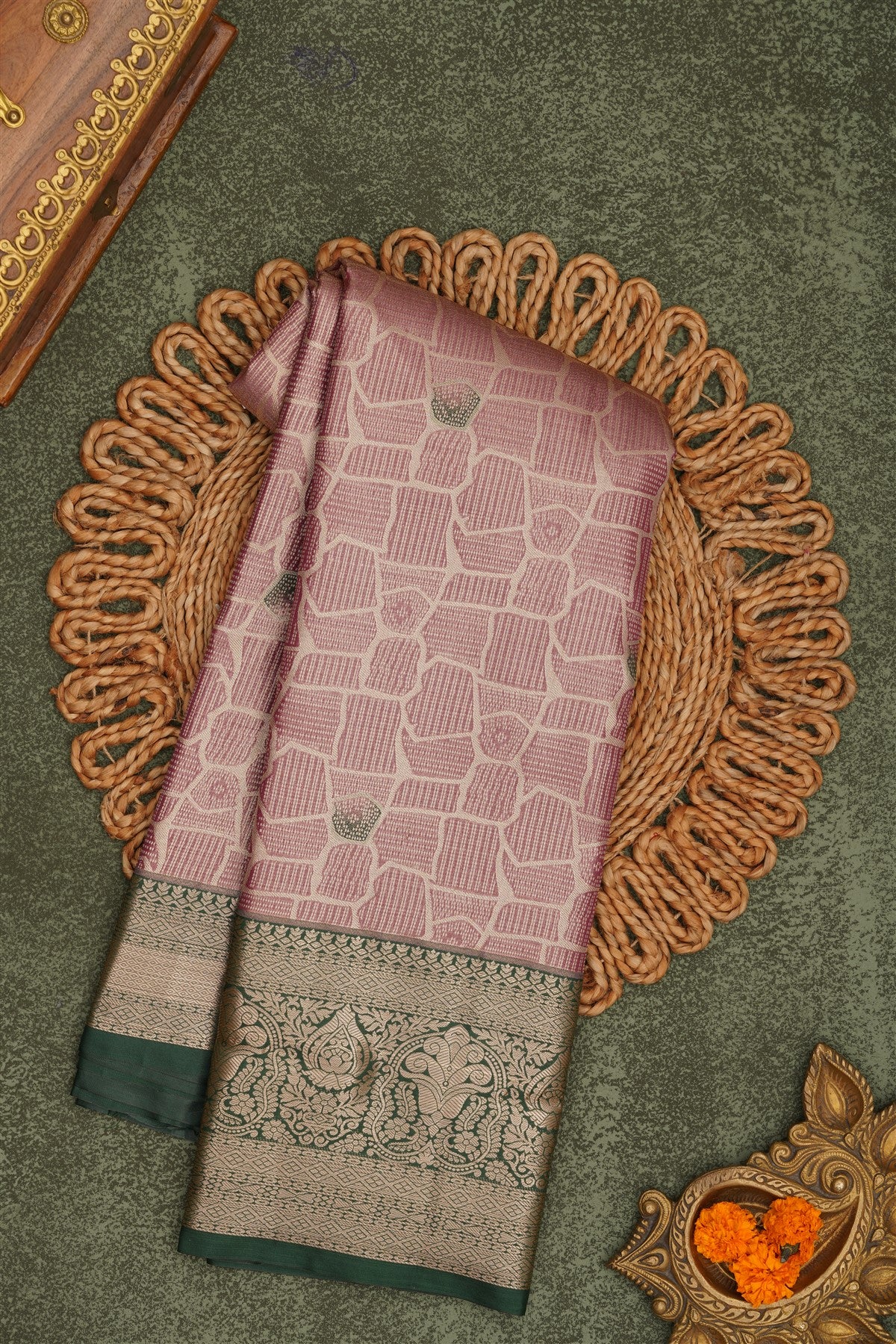 Semi Pattu Silk Blend Light Purple Saree