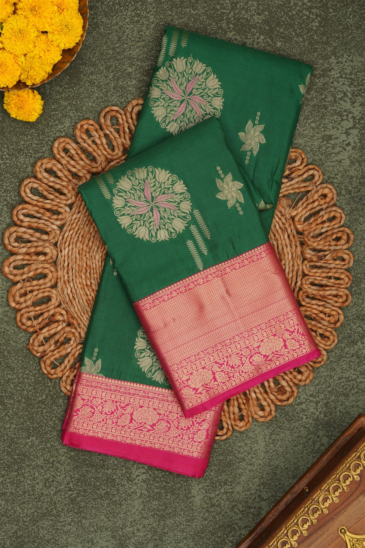 Semi Pattu Silk Blend Green Saree