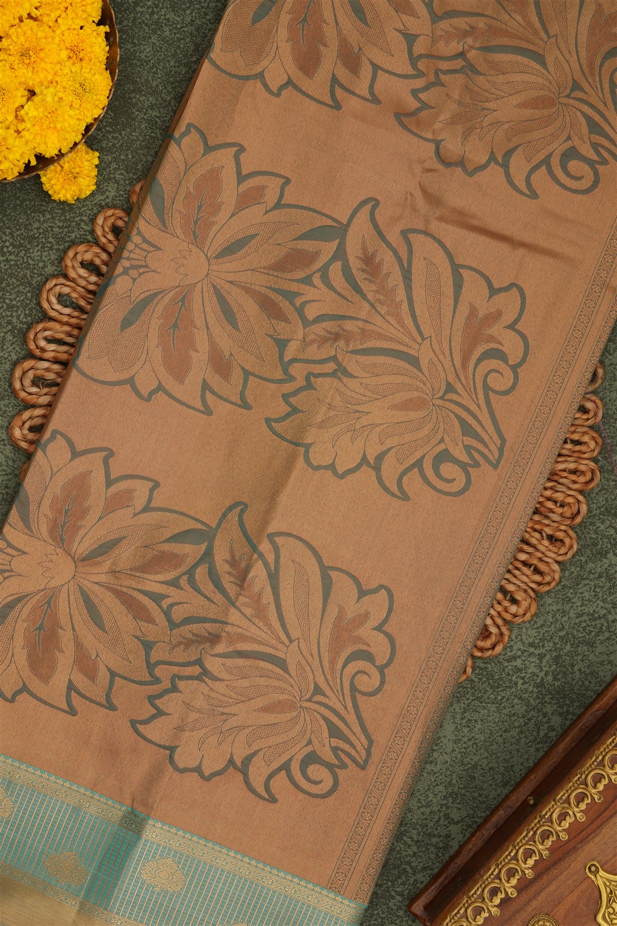 Semi Pattu Silk Blend Light Pink Saree