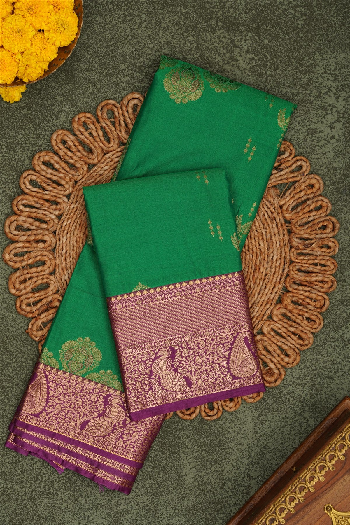 Semi Pattu Silk Blend Green Saree