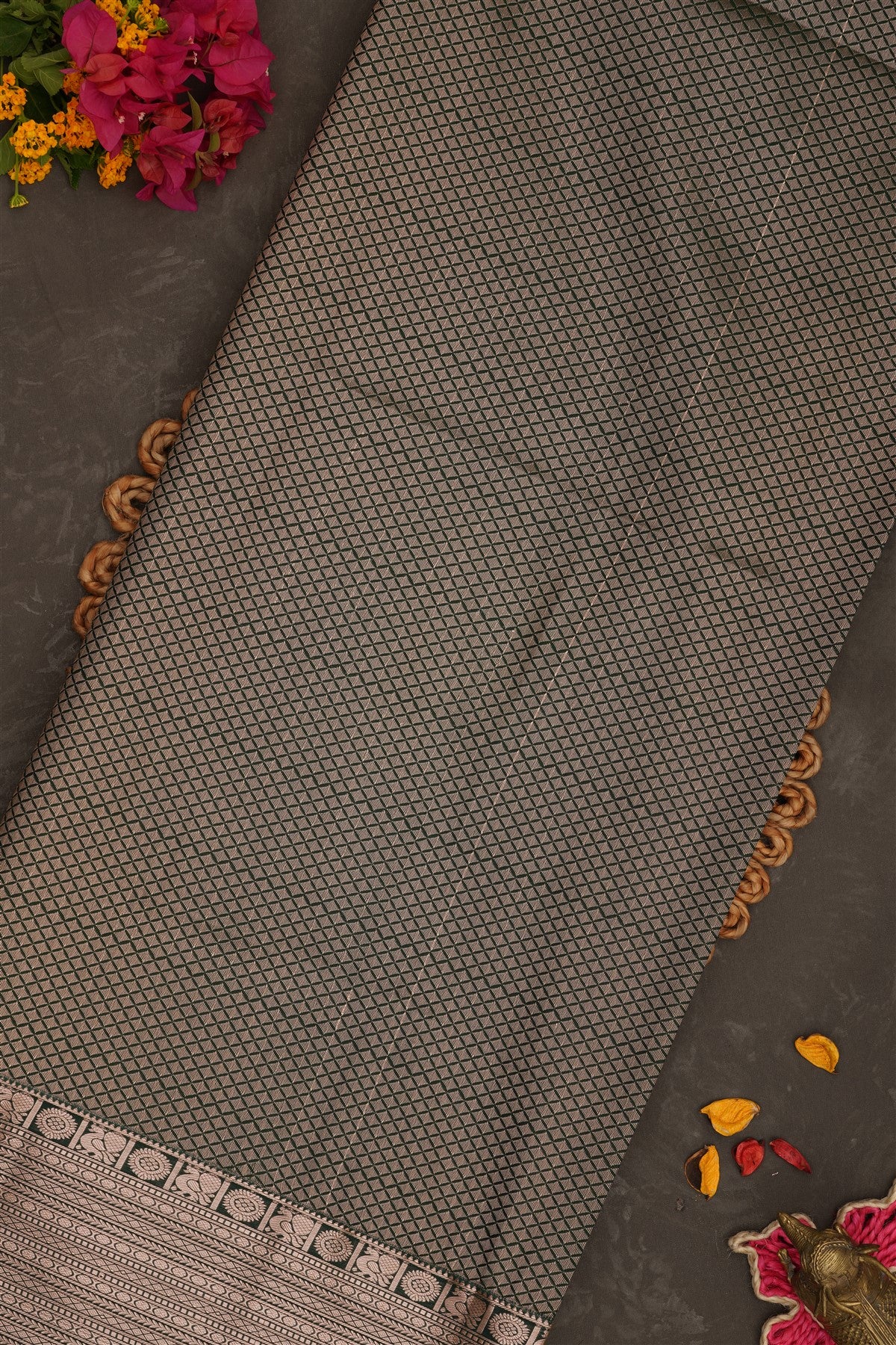 Semi Pattu Silk Light Pista Saree