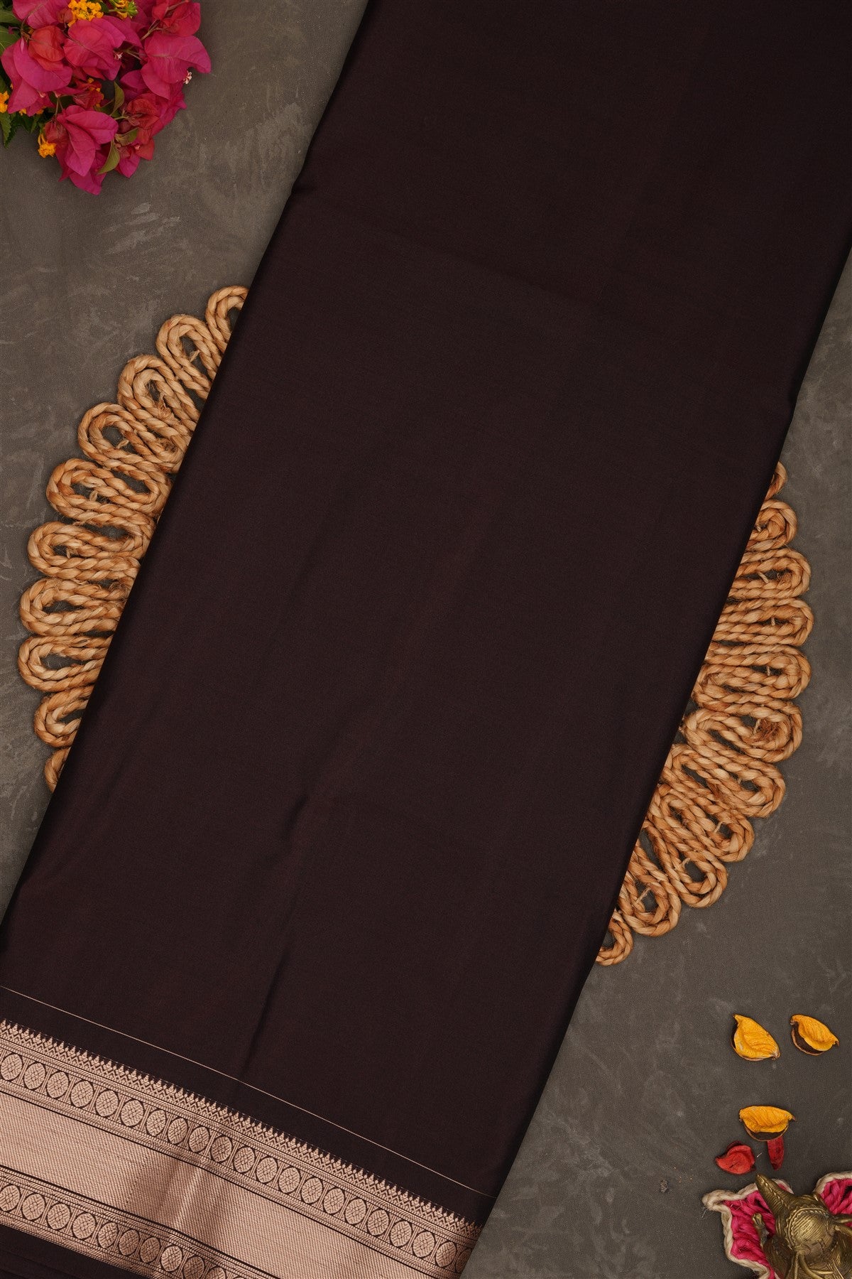 Semi Pattu Silk Blend Green Saree