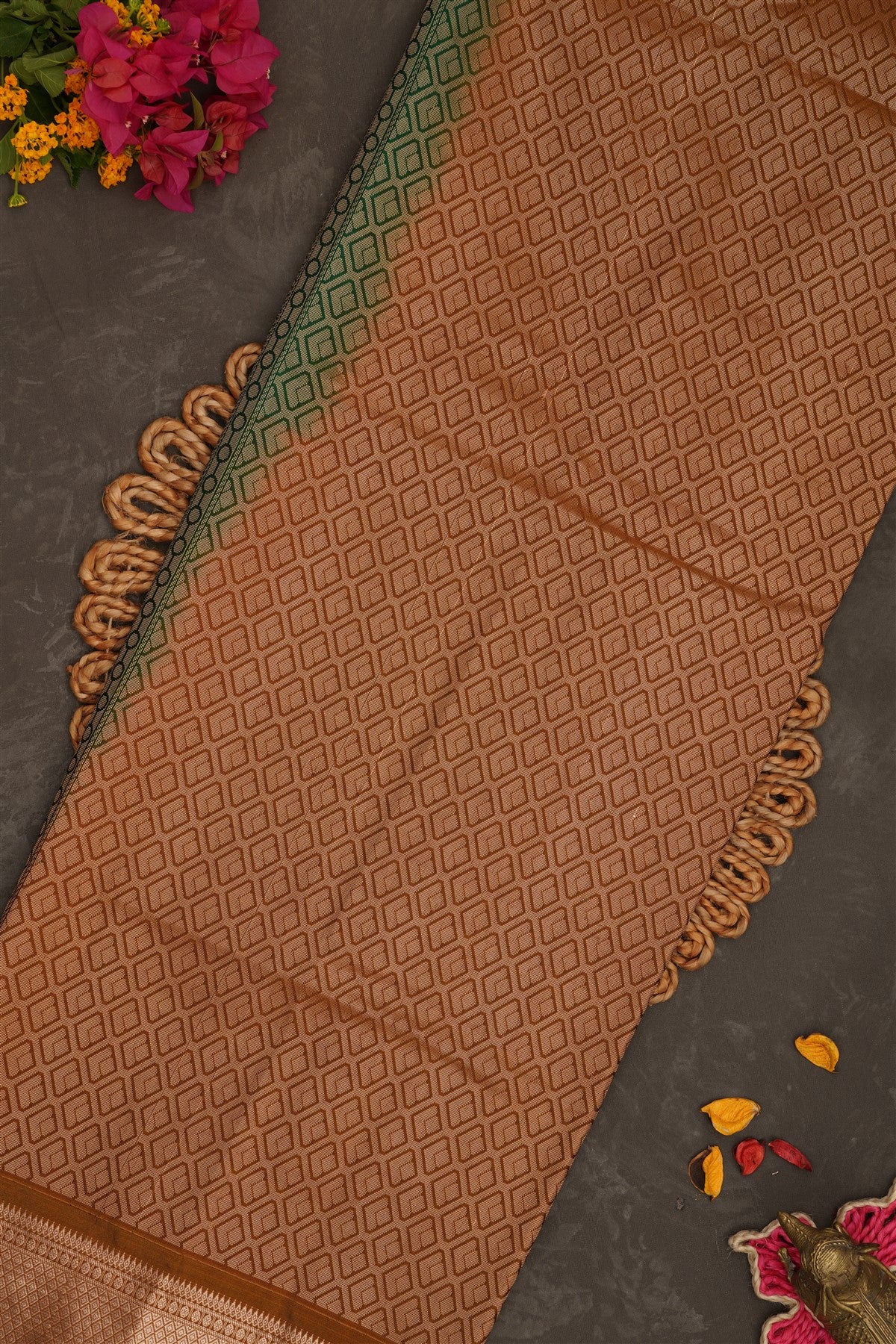 Semi Pattu Silk Blend Green Saree