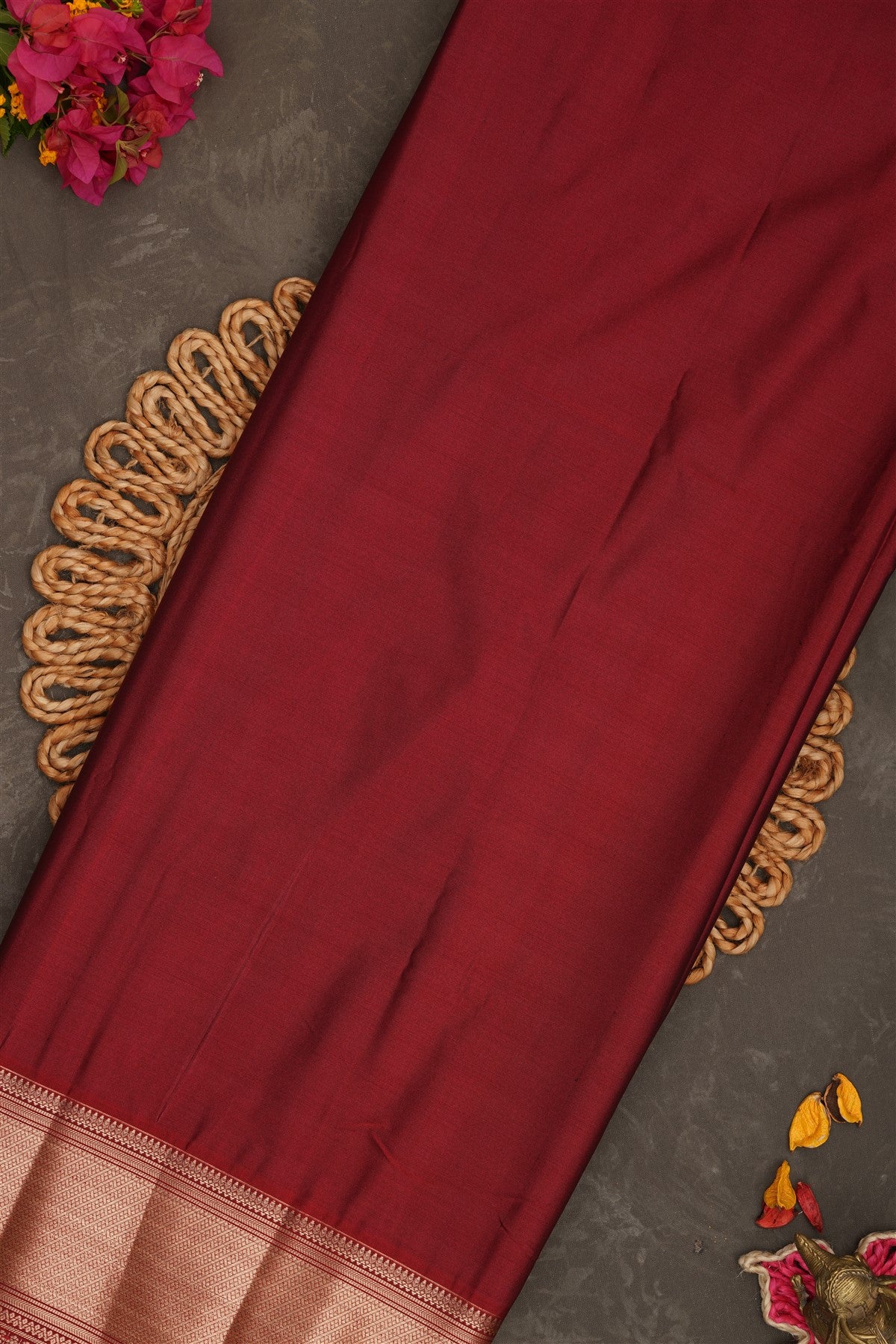 Semi Pattu Silk Blend Green Saree