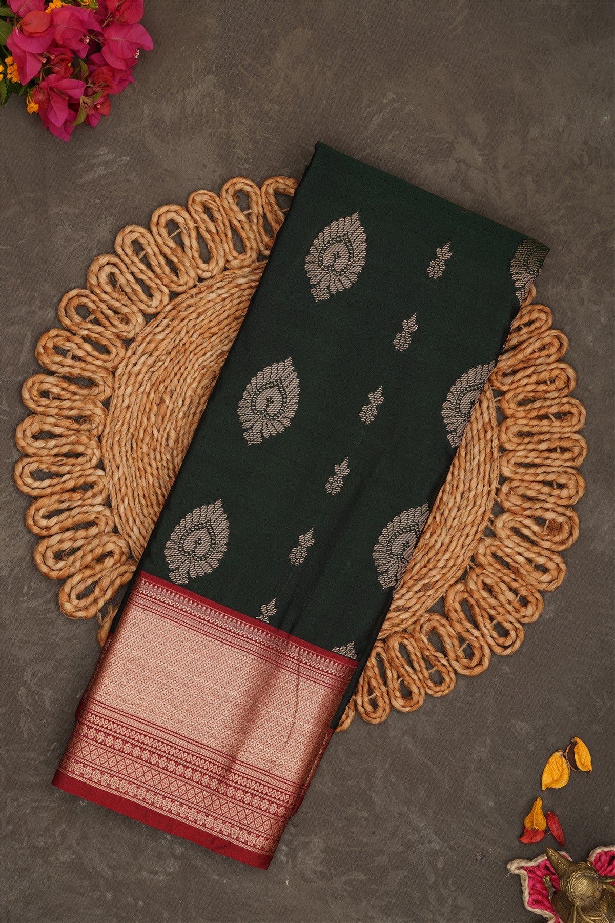 Semi Pattu Silk Blend Green Saree