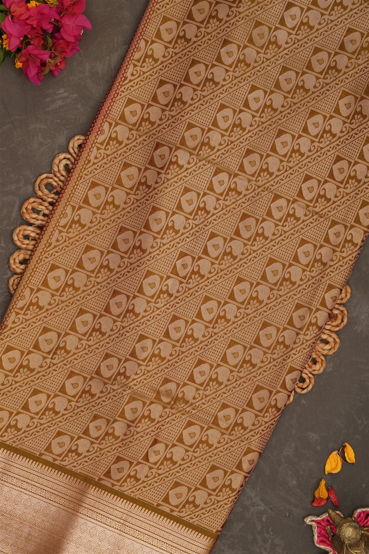 Semi Pattu Silk Blend Light Maroon Saree