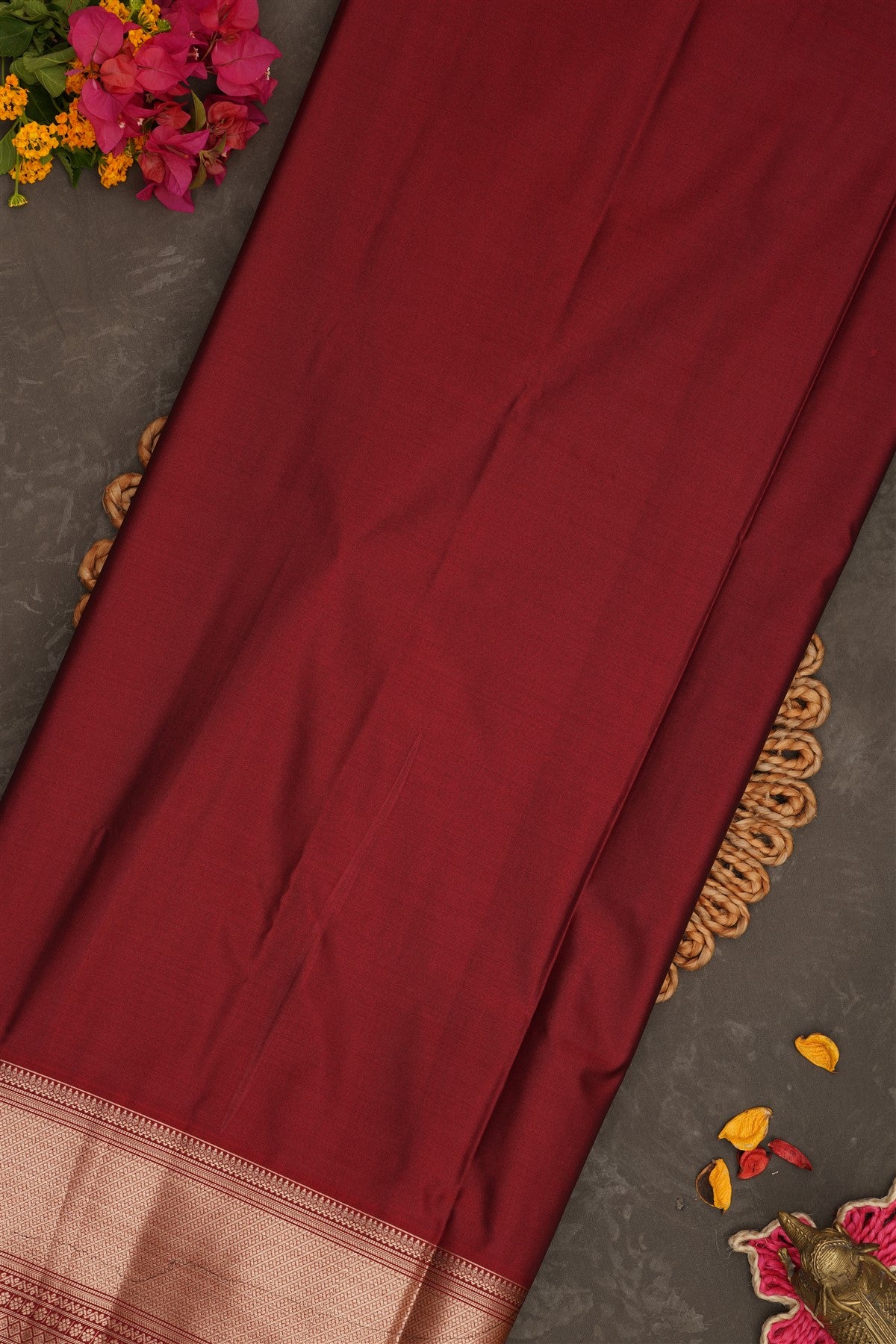 Semi Pattu Silk Blend Green Saree