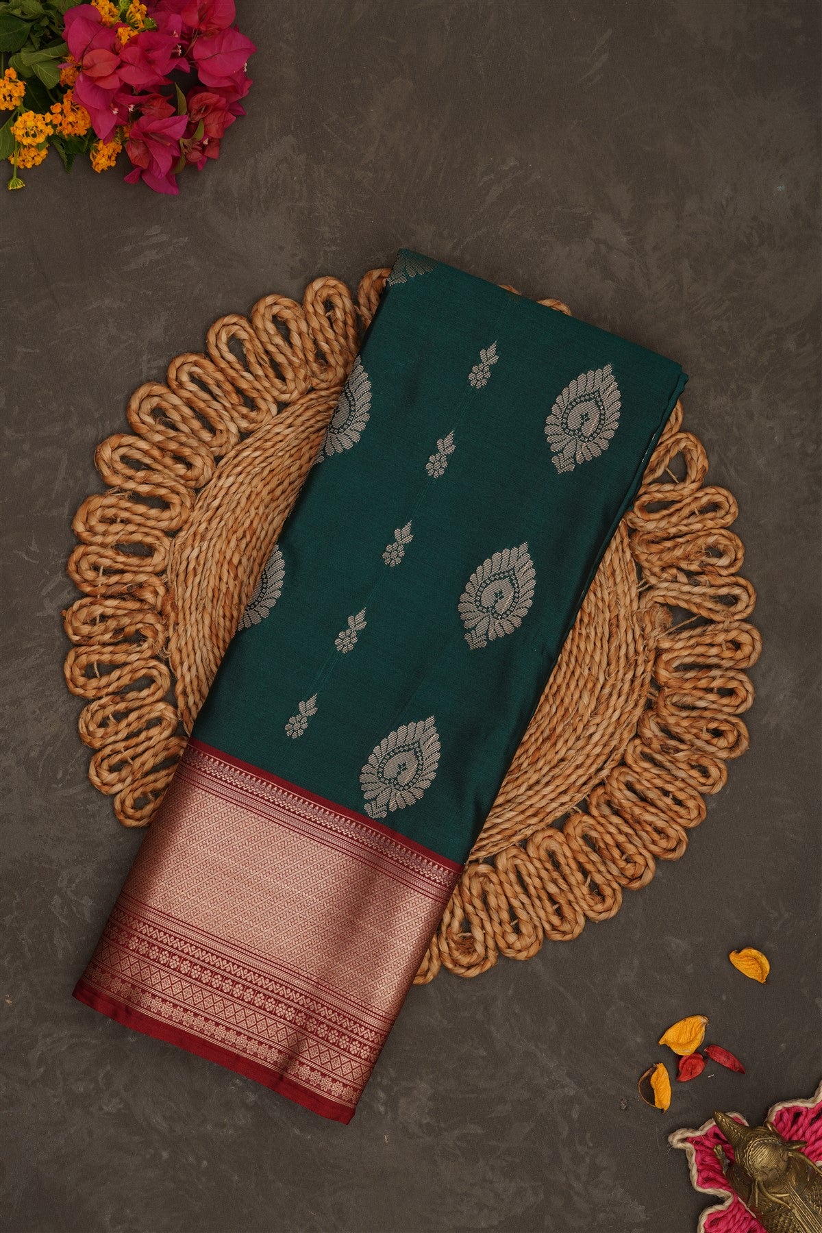 Semi Pattu Silk Blend Green Saree