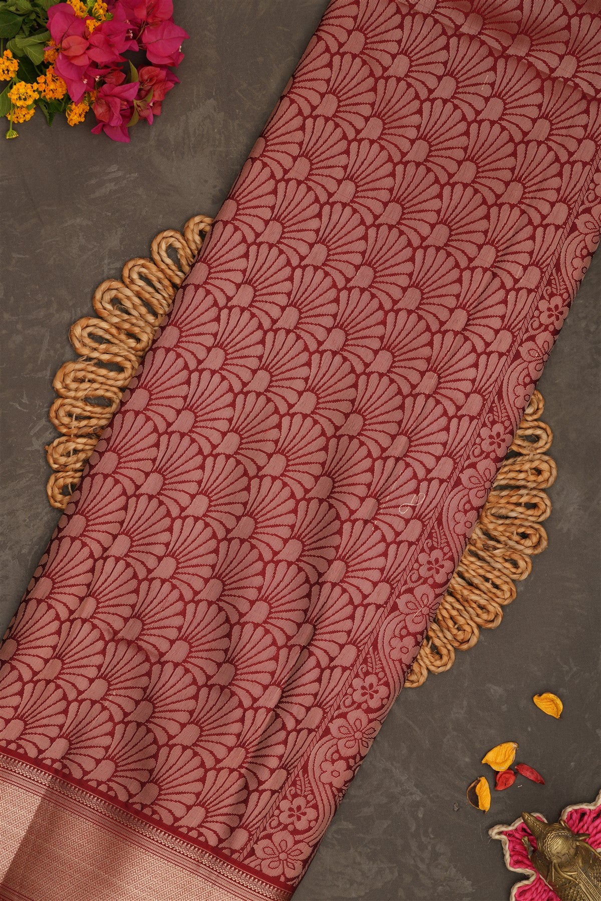Semi Pattu Silk Blend Green Saree