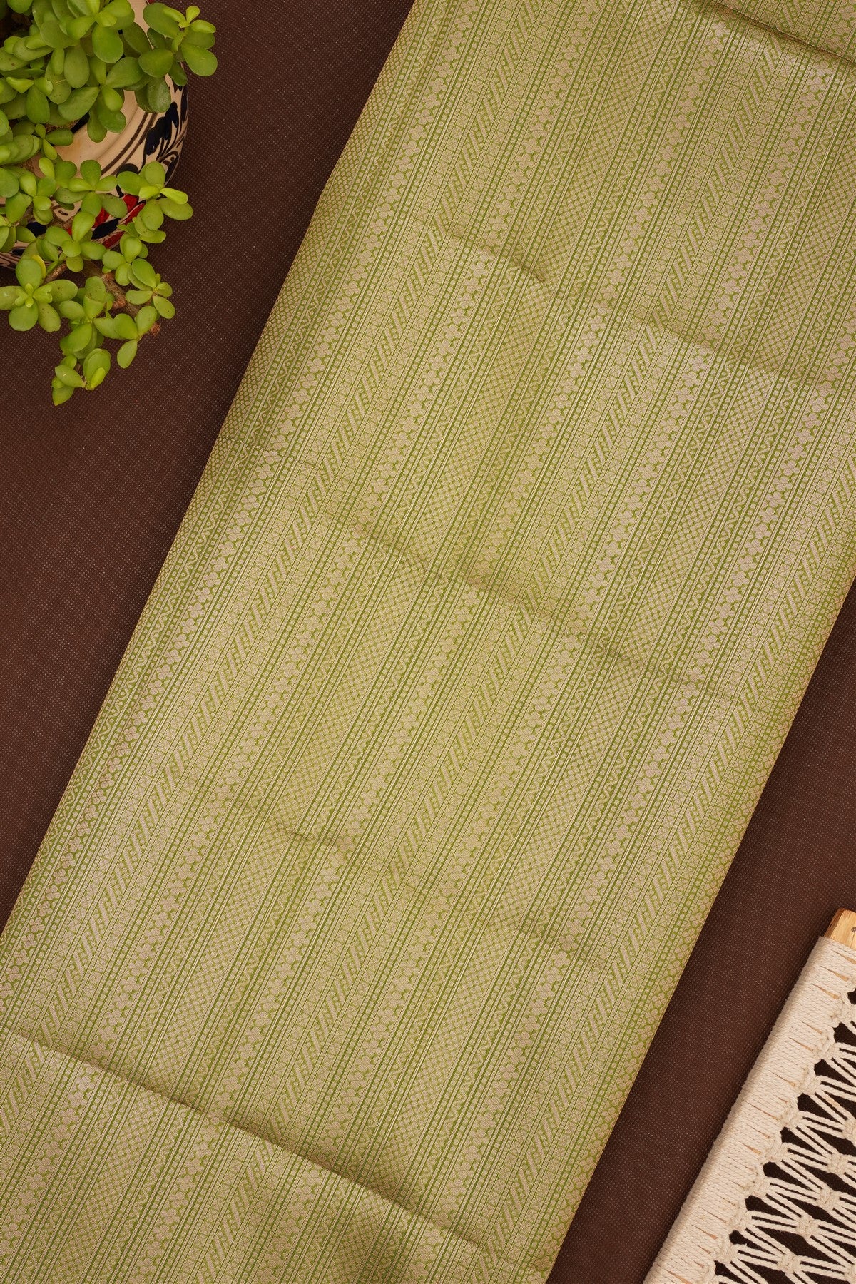SKU-323589