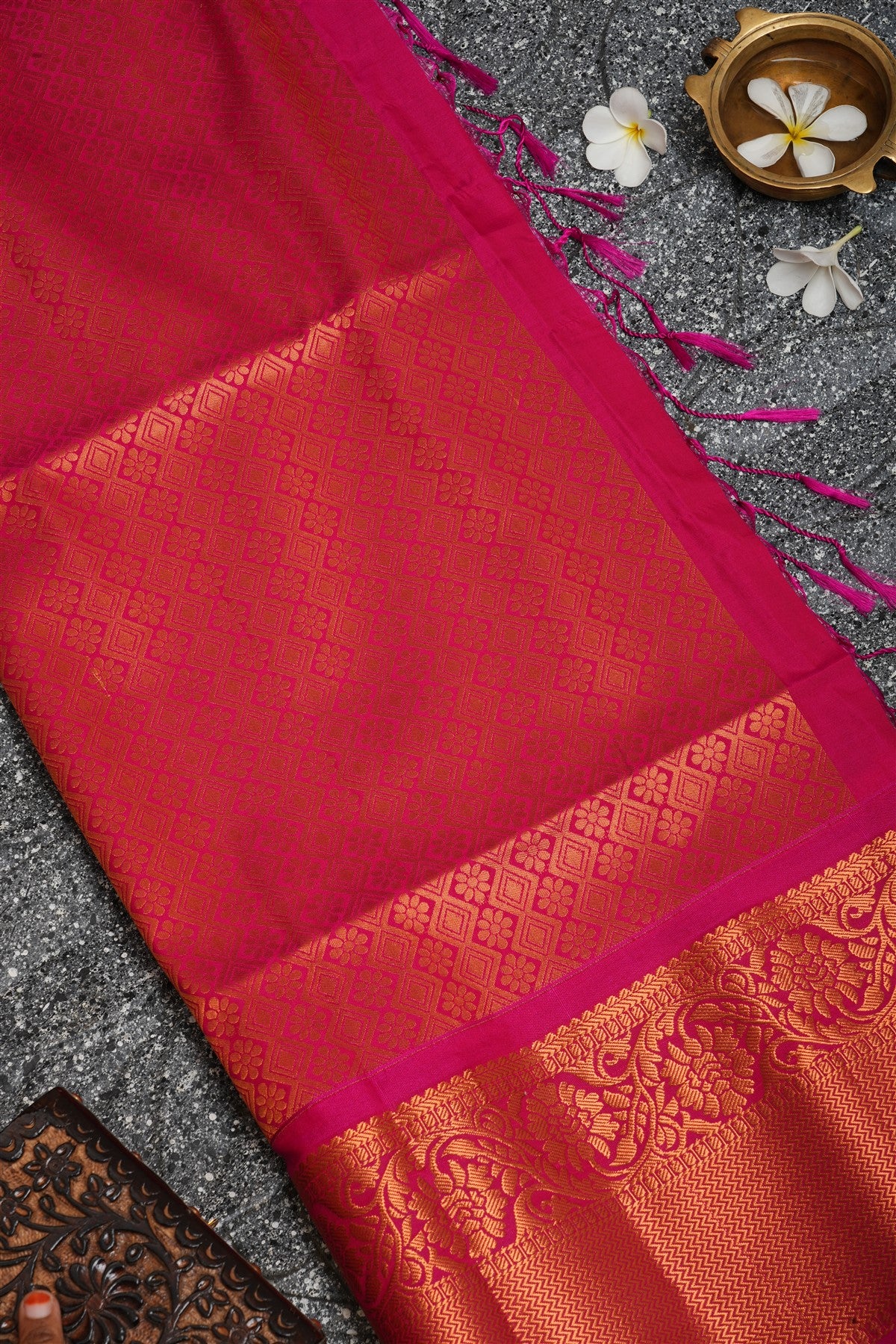 Semi Pattu Silk Rama Green Saree
