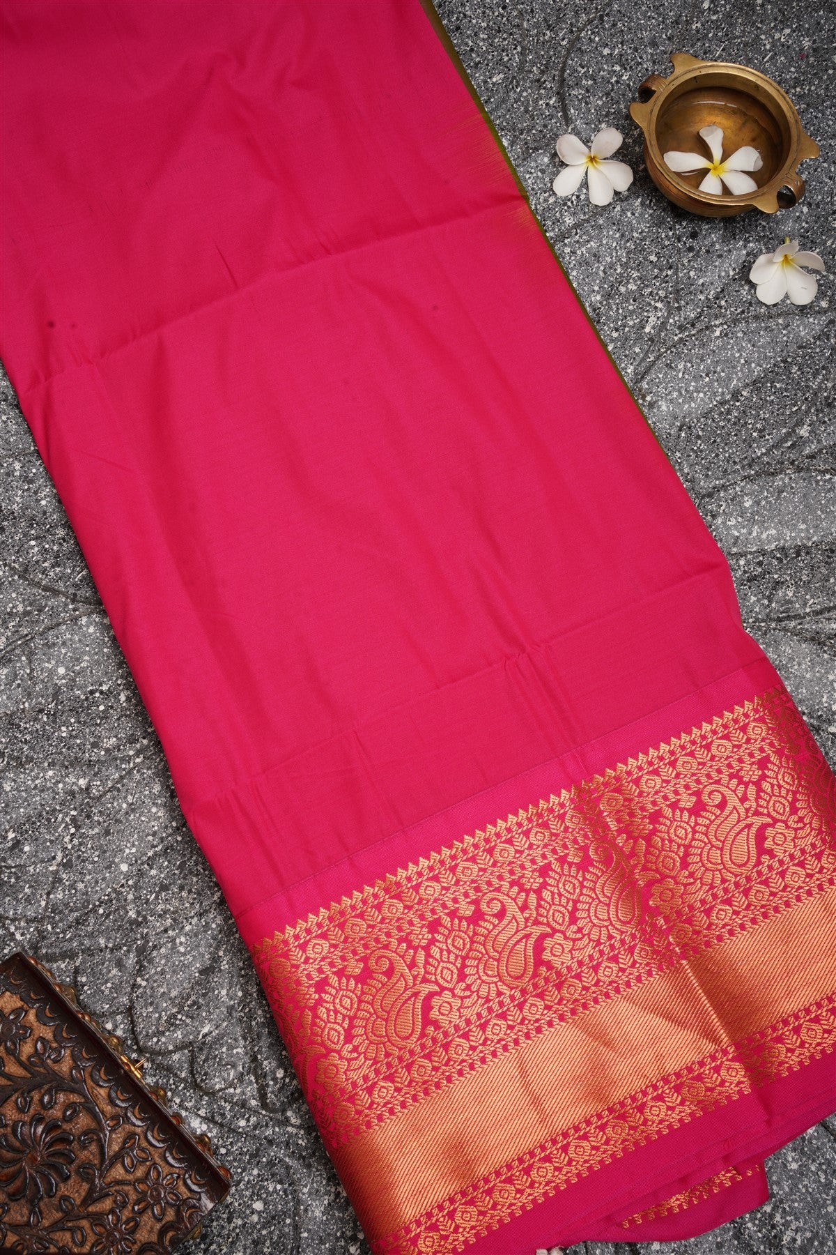 Semi Pattu Silk Light Green Saree