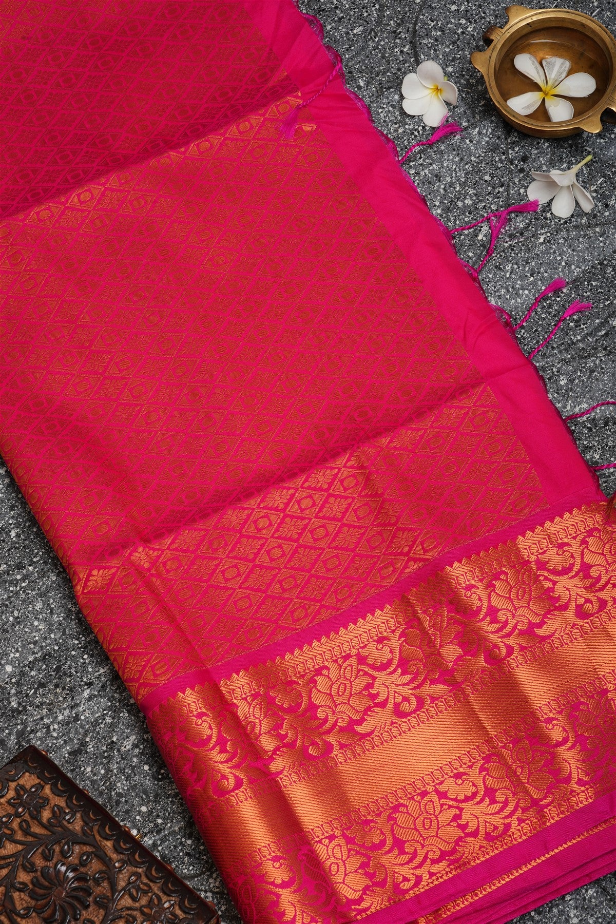 Semi Pattu Silk Light Olive Green Saree