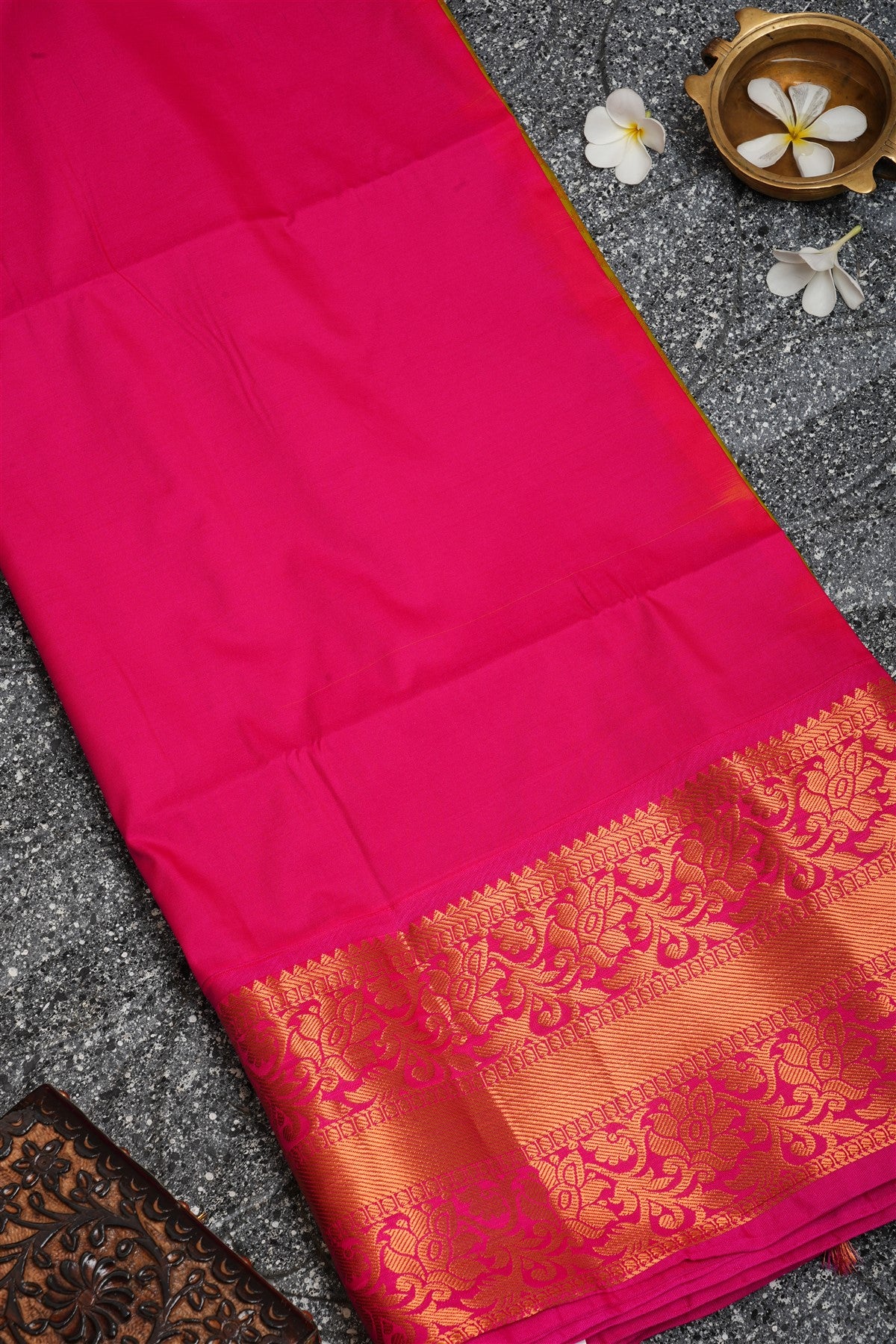 Semi Pattu Silk Light Olive Green Saree