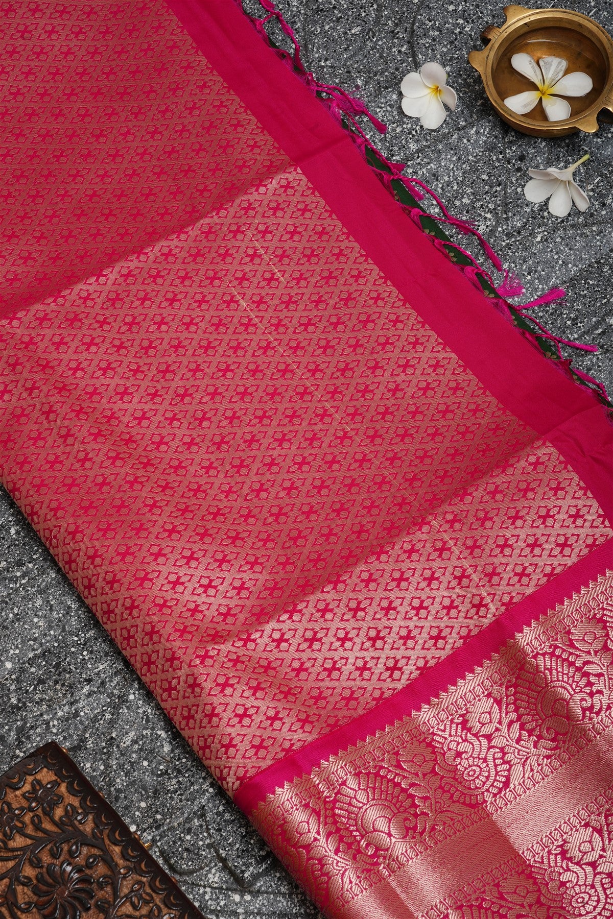 Semi Pattu Silk Green Saree