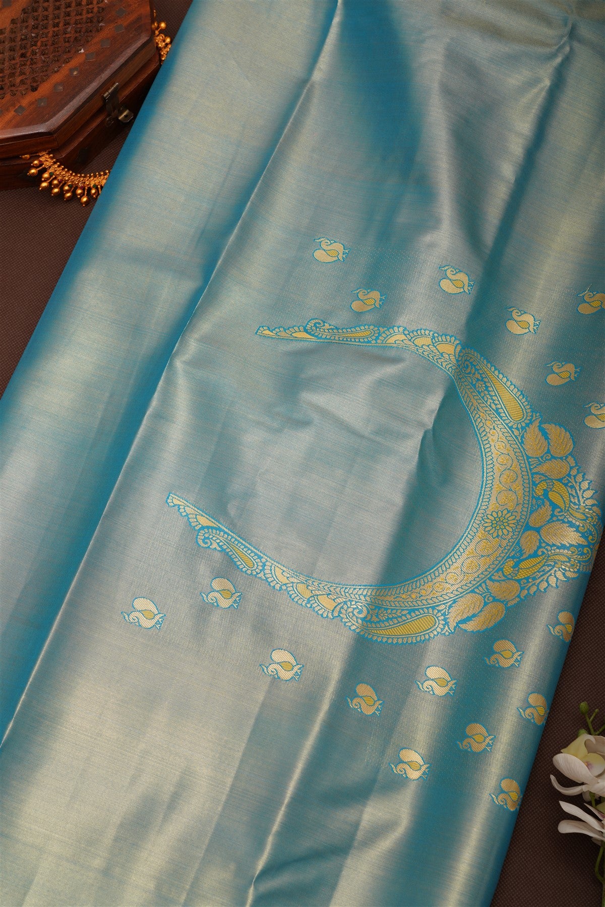 Semi Pattu Silk Blend Gold Saree