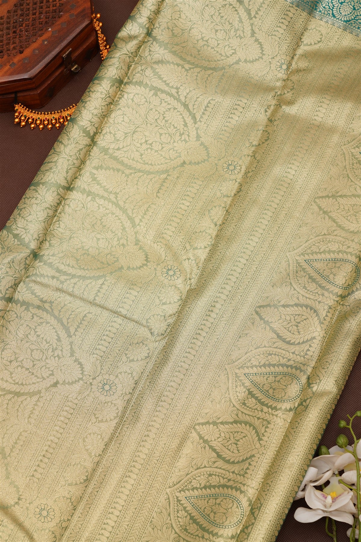 Semi Pattu Silk Blend Lavander Saree