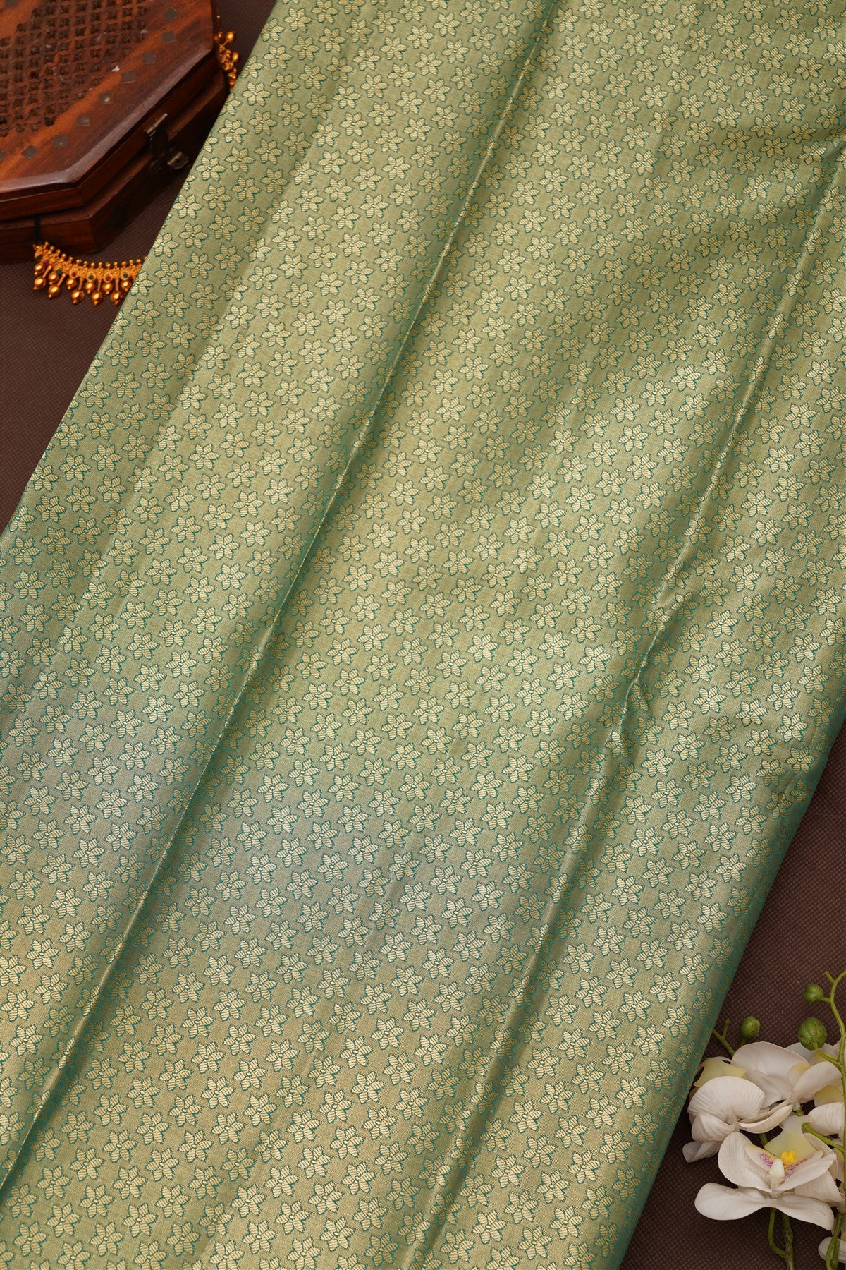 Semi Pattu Silk Blend Lavander Saree