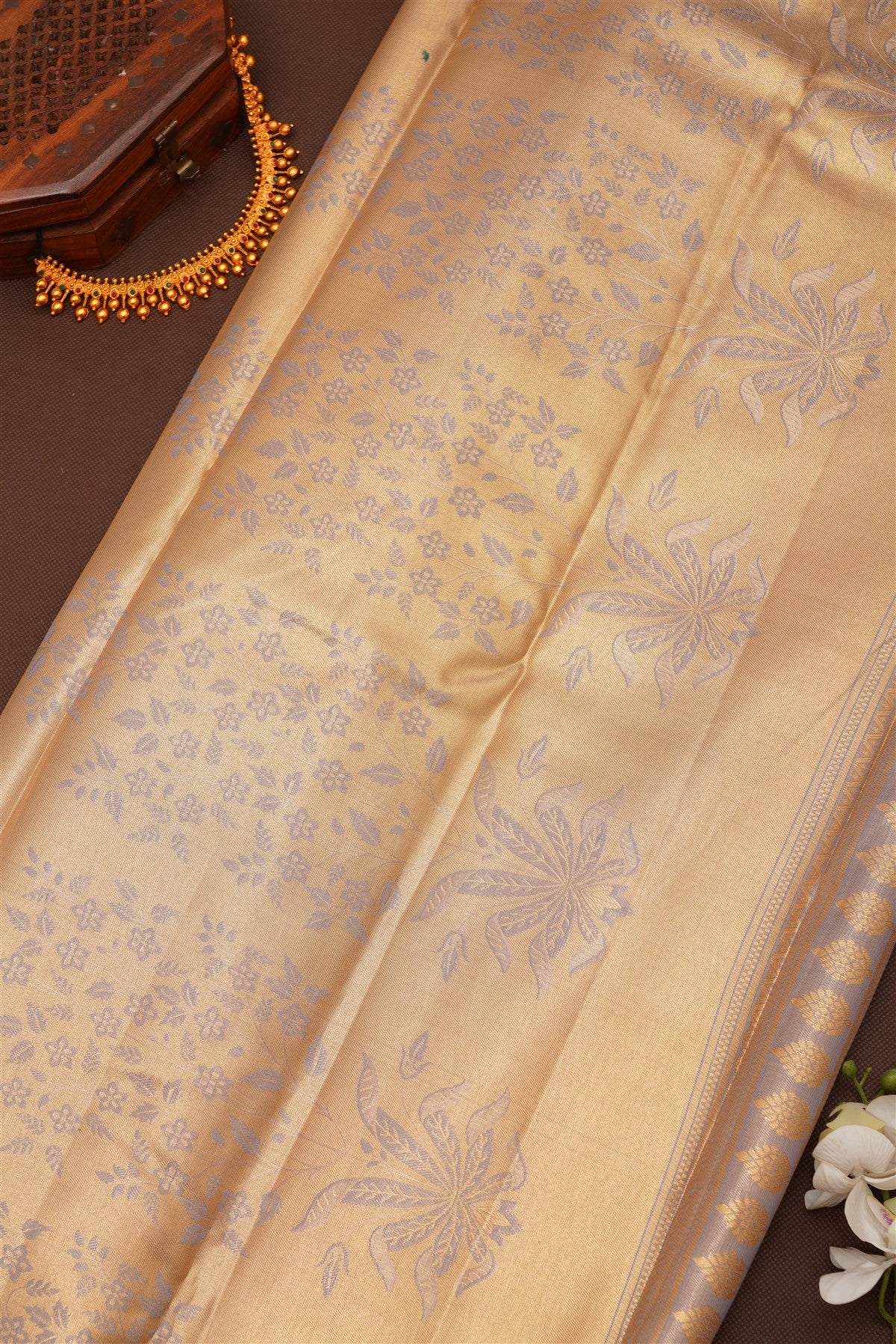 Semi Pattu Silk Blend Rama Green Saree