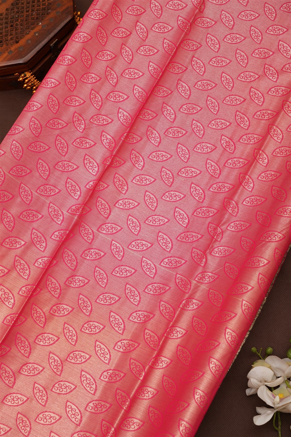 Semi Pattu Silk Blend Green Saree