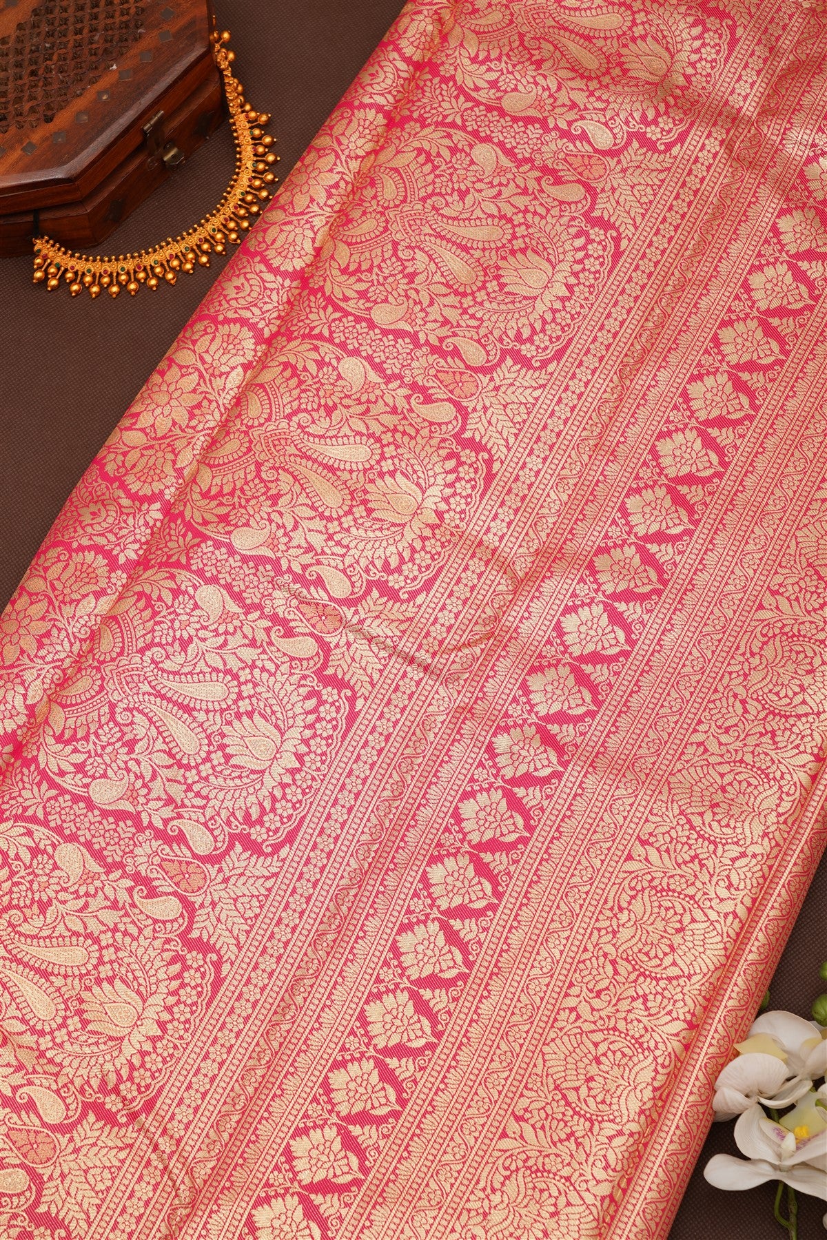 Semi Pattu Silk Blend Cream Saree