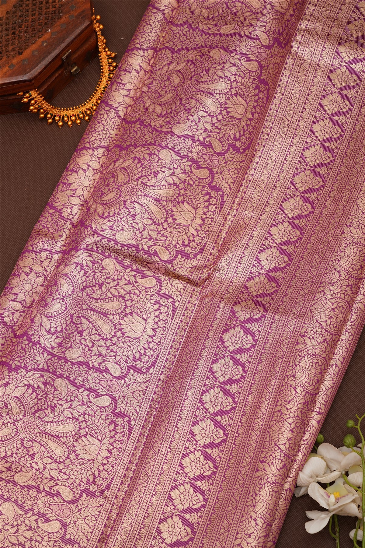 Semi Pattu Silk Blend Cream Saree