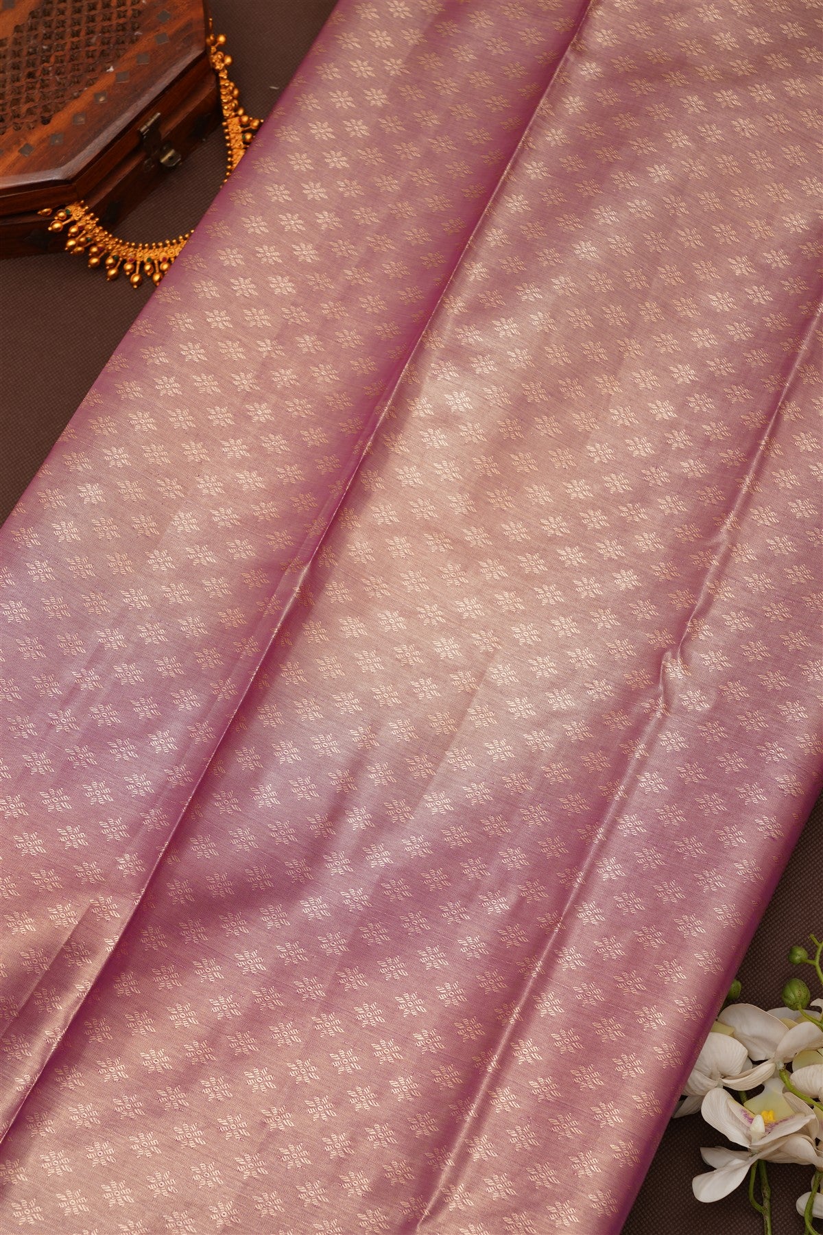 Semi Pattu Silk Blend Cream Saree