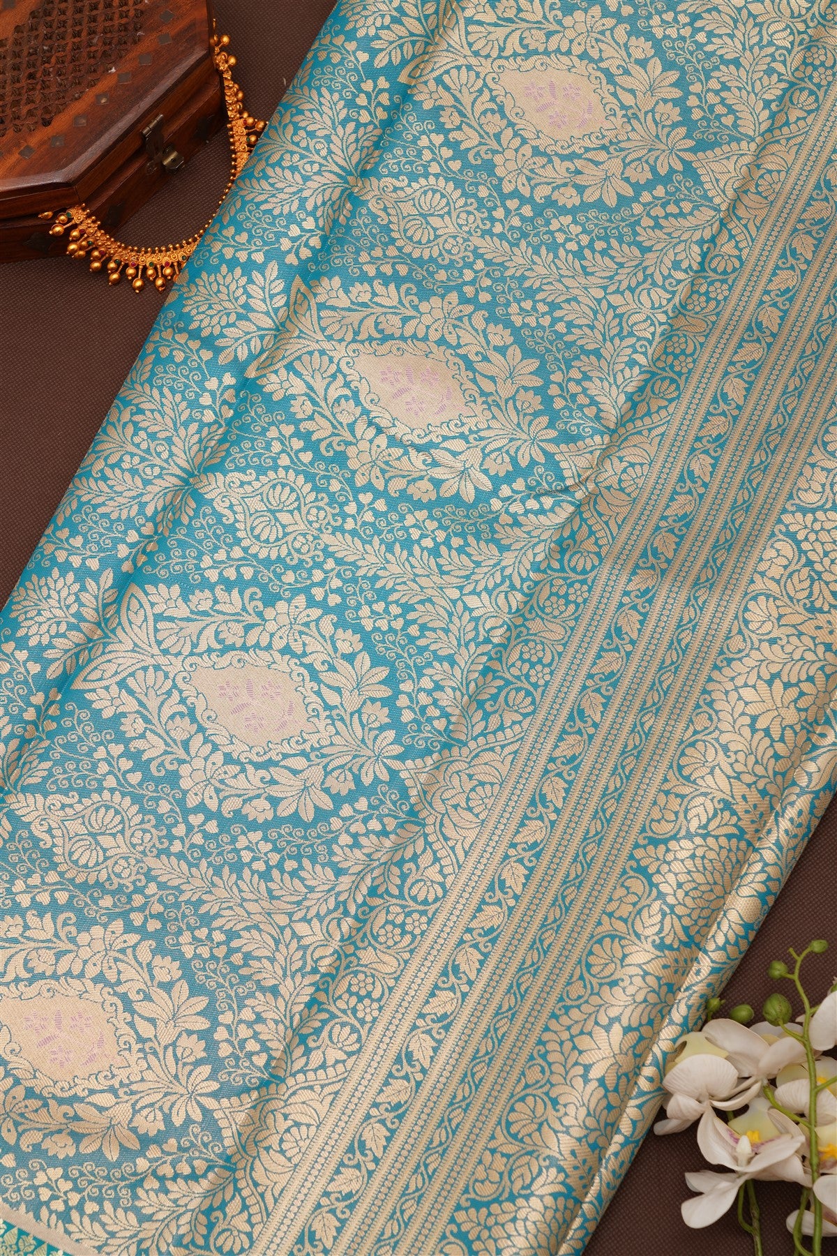 Semi Pattu Silk Blend Light Pink Saree