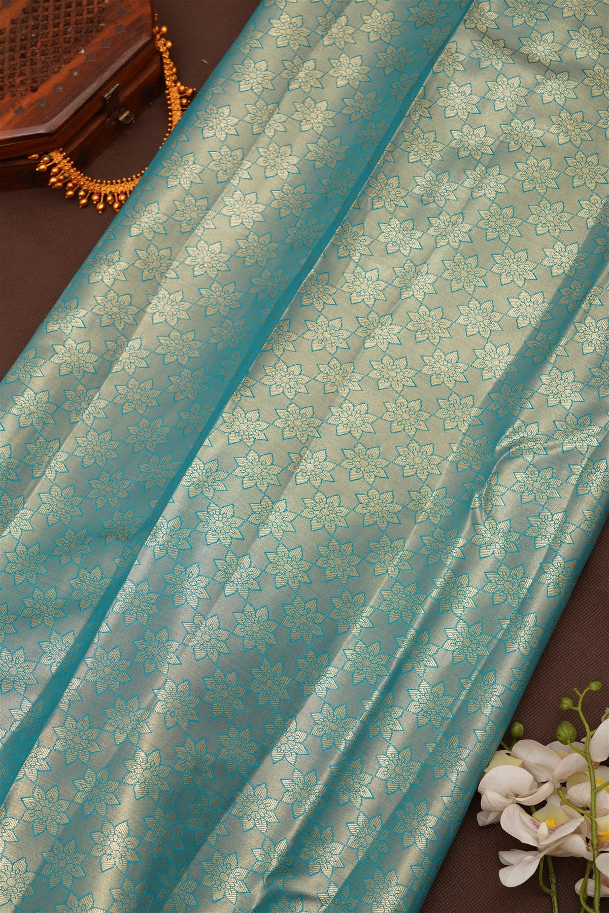 Semi Pattu Silk Blend Dual Shade Saree